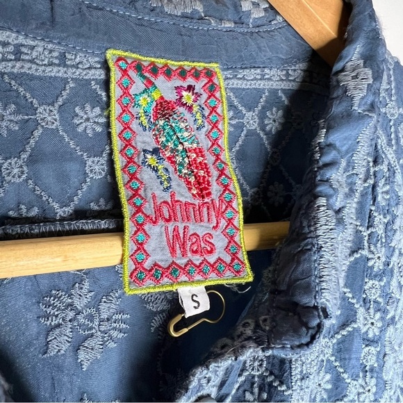 Johnny Was blue embroidered button down top size small - Picture 6 of 9